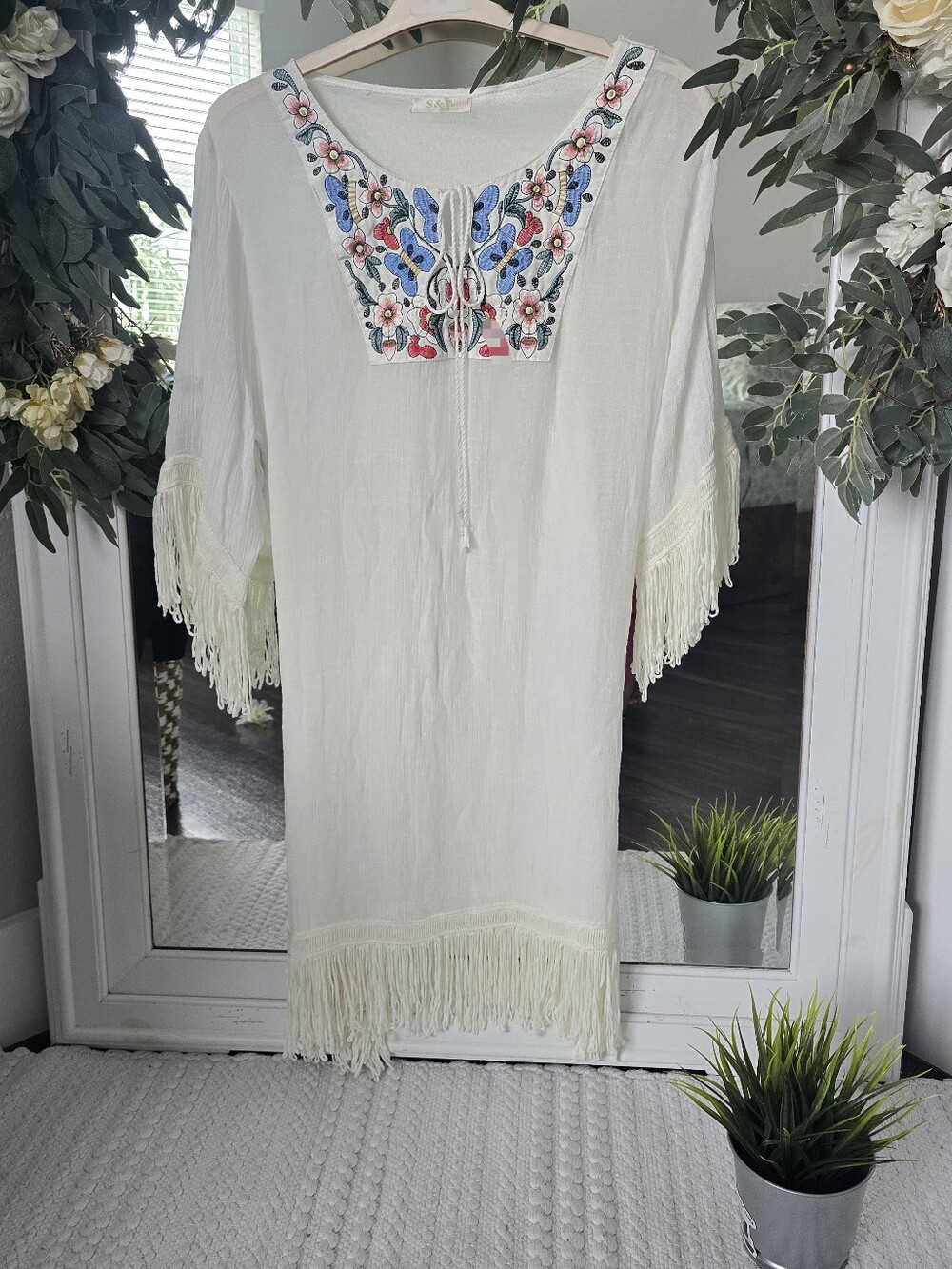 S&W White Embroidered Boho Tunic Fringe Lace Up Butterfly Festival Top Size M/L